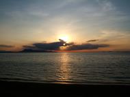 Asisbiz OMG holding hands pastel dawn over Varadero Bay Tabinay Oriental Mindoro Philippines 08