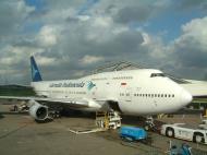 Asisbiz Boeing 747 Holland Amsterdam Internation Airport Garuda Airlines Flight Amsterdam to Singapore 200110 01