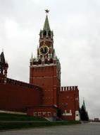 Asisbiz Moscow Kremlin Spasskaya tower ruby star 2005 01