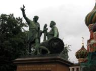 Asisbiz Pozharsky and Minin monument 1804 16 Saint Basils Cathedral 01