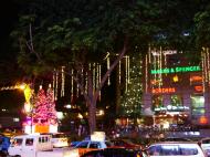 Asisbiz Singapore Orchard Street during Christmas 2004 17