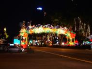 Asisbiz Singapore Orchard Street during Christmas 2004 21
