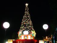 Asisbiz Singapore Orchard Street during Christmas 2004 23