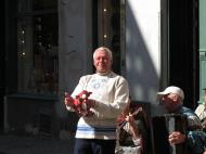 Asisbiz Sweden Stockholm Ignatiigrand local musicians 02