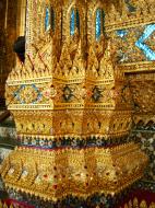 Asisbiz 10 Temple of the Emerald Buddha intercrit designed walls pillars Grand Palace 10