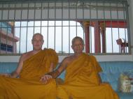 Asisbiz Buddhist Pilgrimage Southern Thailand Apr 2001 04