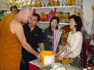 Asisbiz Buddhist Pilgrimage Southern Thailand Apr 2001 26