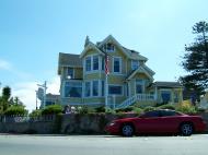 Asisbiz USA California Monterey Carmel Seven Gaples Inn 2004 01