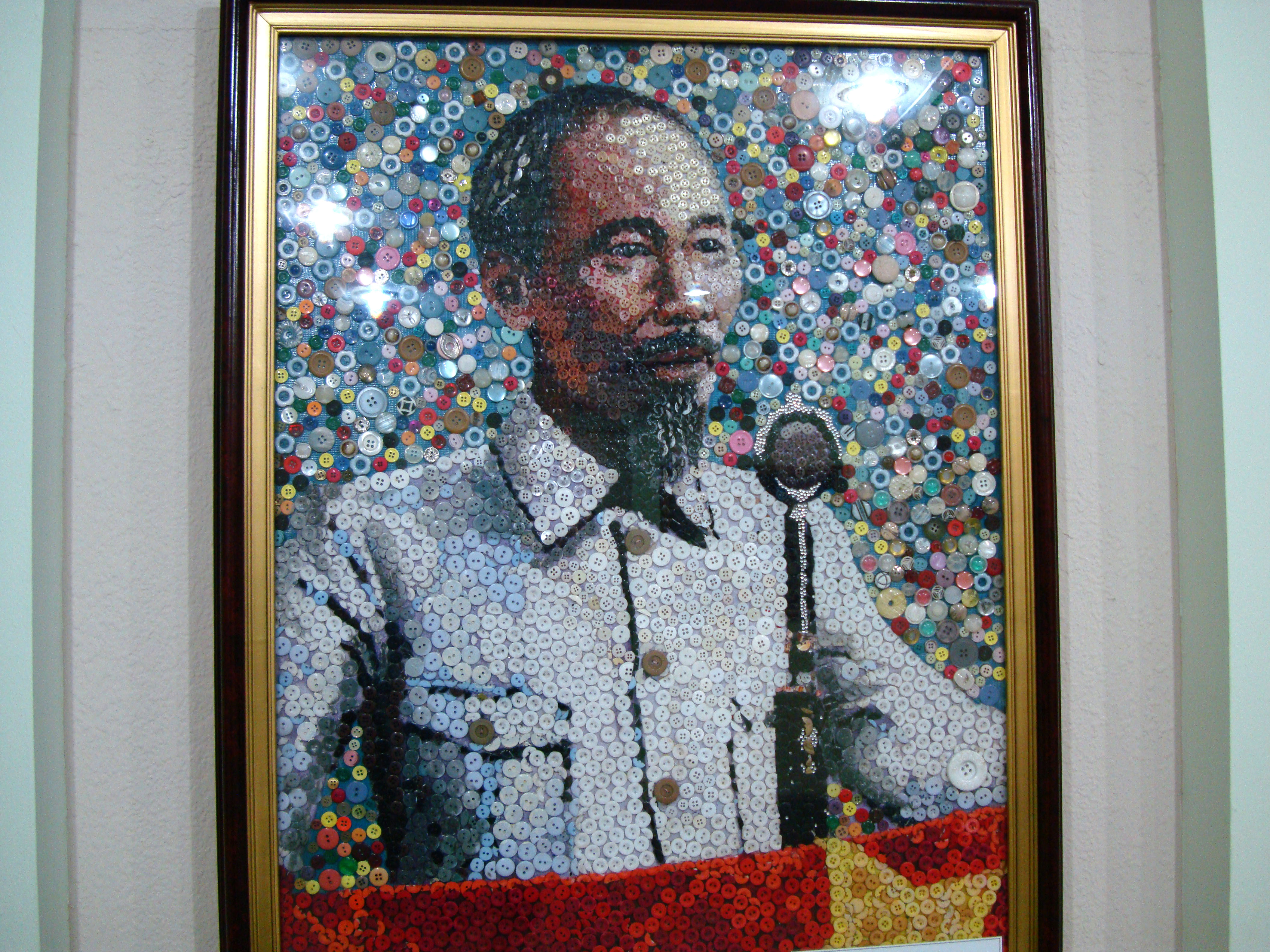 HCMC Nha Rong Quay Museum paintings done with buttons 2009 03