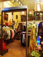 Asisbiz Vietnam Saigon HCMC Dong Khoi St shops Nov 2009 04