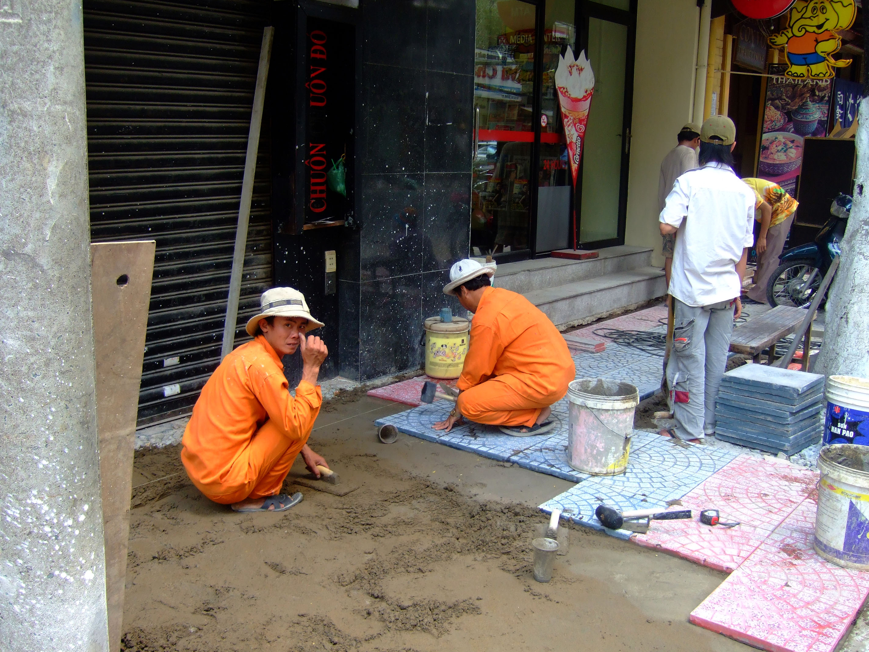 Vietnam Ho Chi Minh City Saigon street scenes construction Feb 2009 02