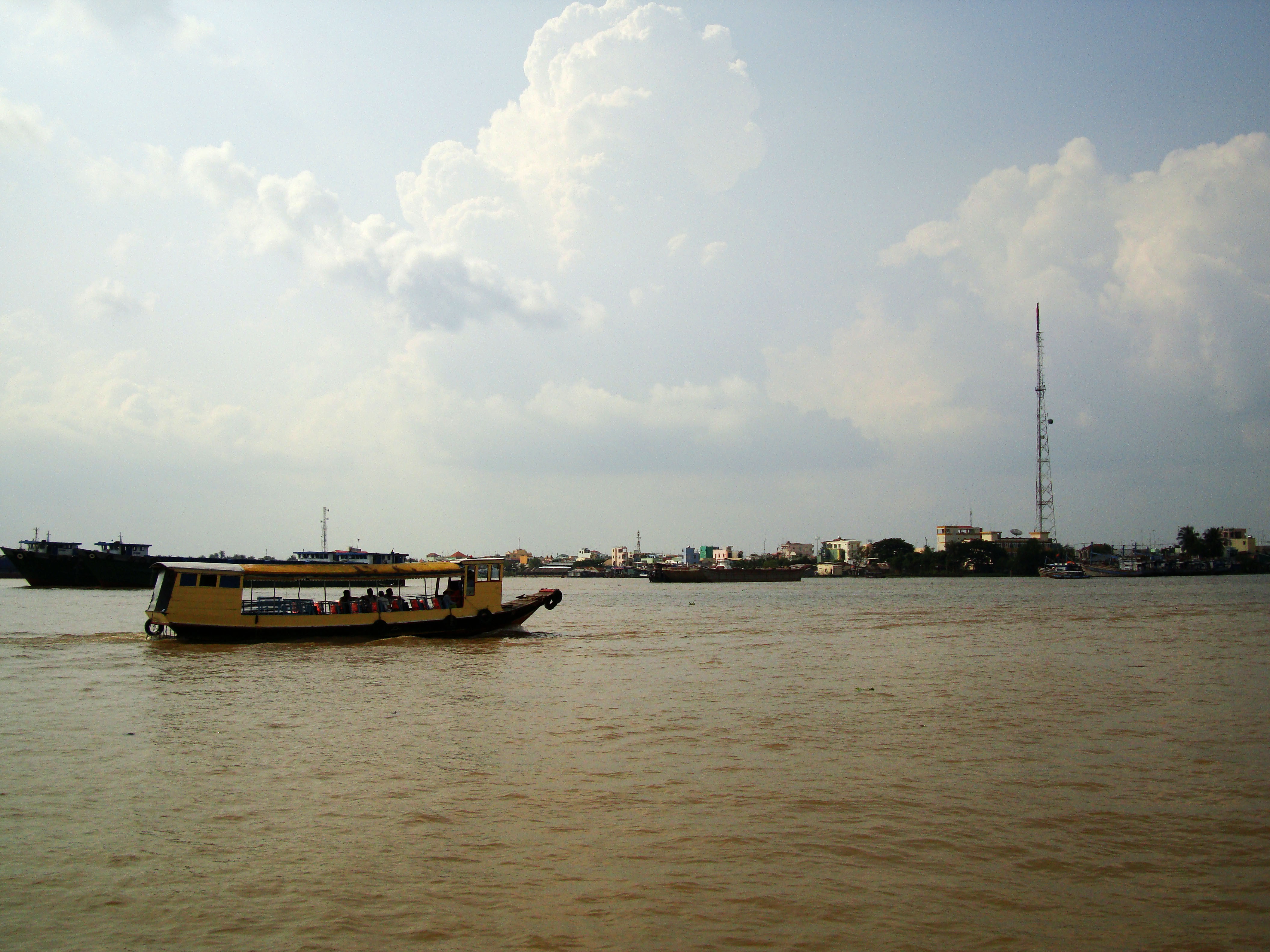 Mekong Delta Saigon River cruise 5th stage Nov 2009 15