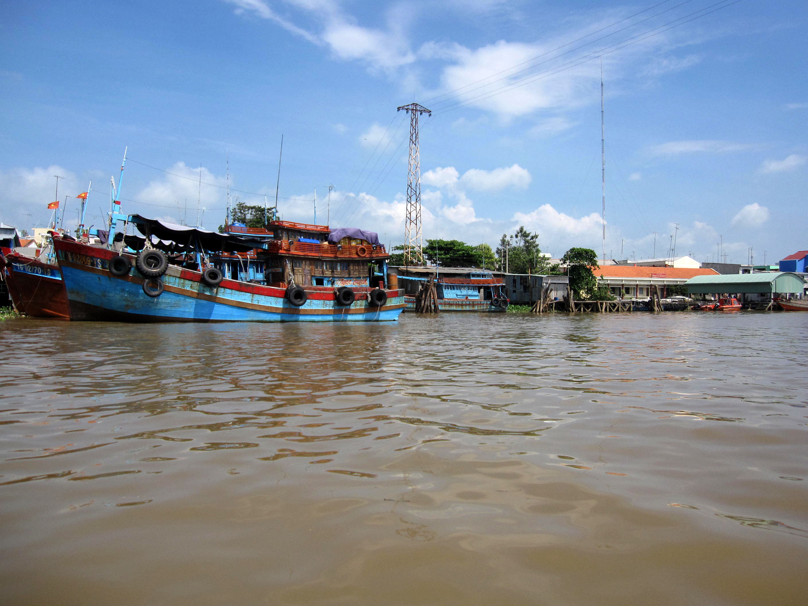 Mekong Delta Saigon river Vietnamese fishing boats Nov 2009 23