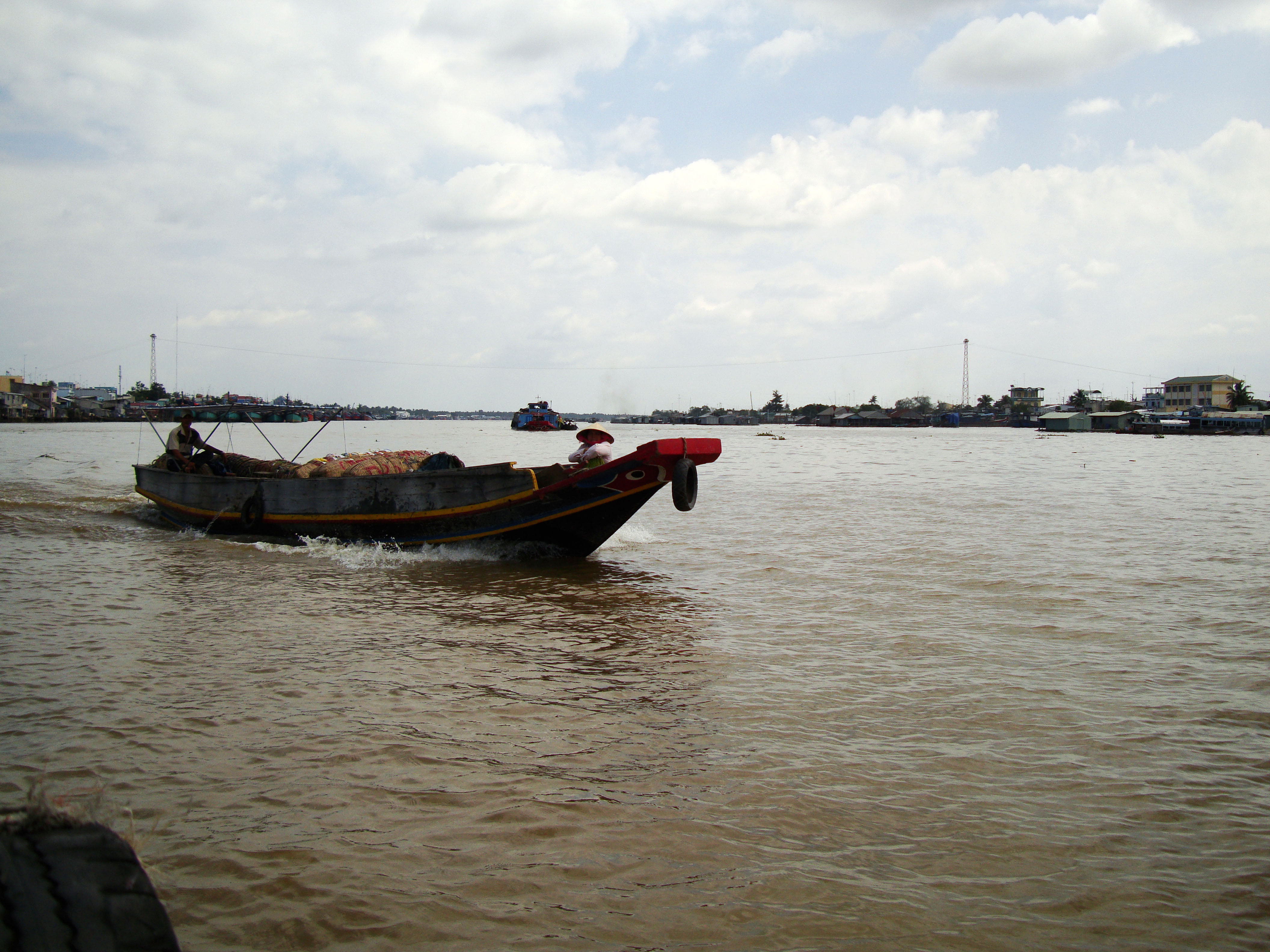 Mekong Delta Saigon river boats Nov 2009 01