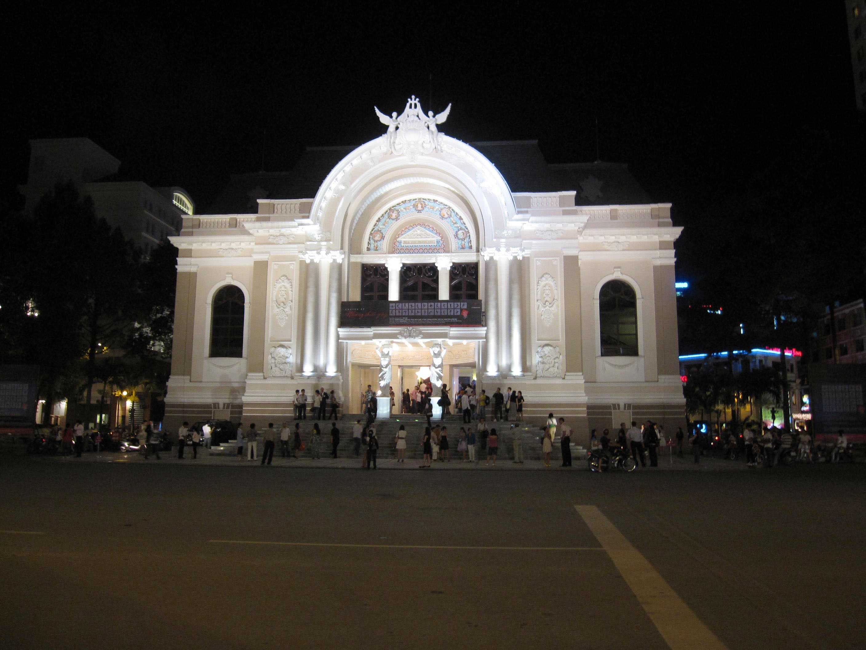 HCMC Opera House French colonial architecture Nov 2009 08
