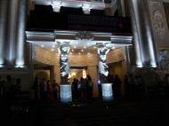 Asisbiz HCMC Opera House entrance statues colonial architecture Nov 2009 01