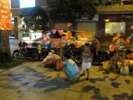 Asisbiz Saigon HCMC Municipal Theatre Fountain venders Nov 2009 01