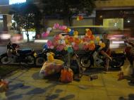 Asisbiz Saigon HCMC Municipal Theatre Fountain venders Nov 2009 02