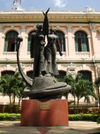 Asisbiz Main Post Office District 1 Ho Chi Minh City Statues Nov 2009 01