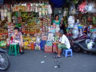 Asisbiz Vietnam Ho Chi Minh City Saigon Ben Thanh Market Stalls Feb 2009 17