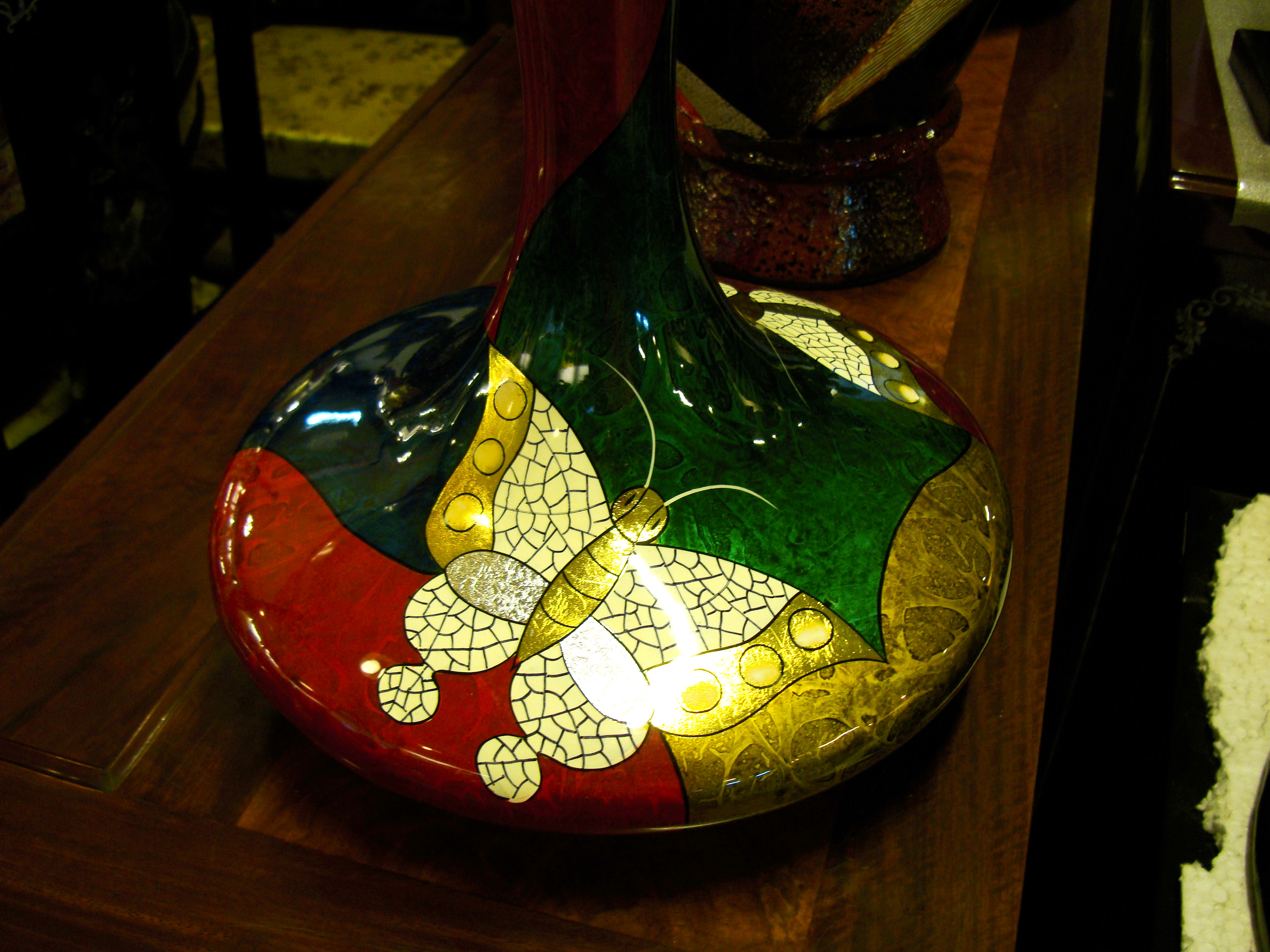 Vietnamese Lacquerware Vases Tay Son District 3 HCMC 2009 09