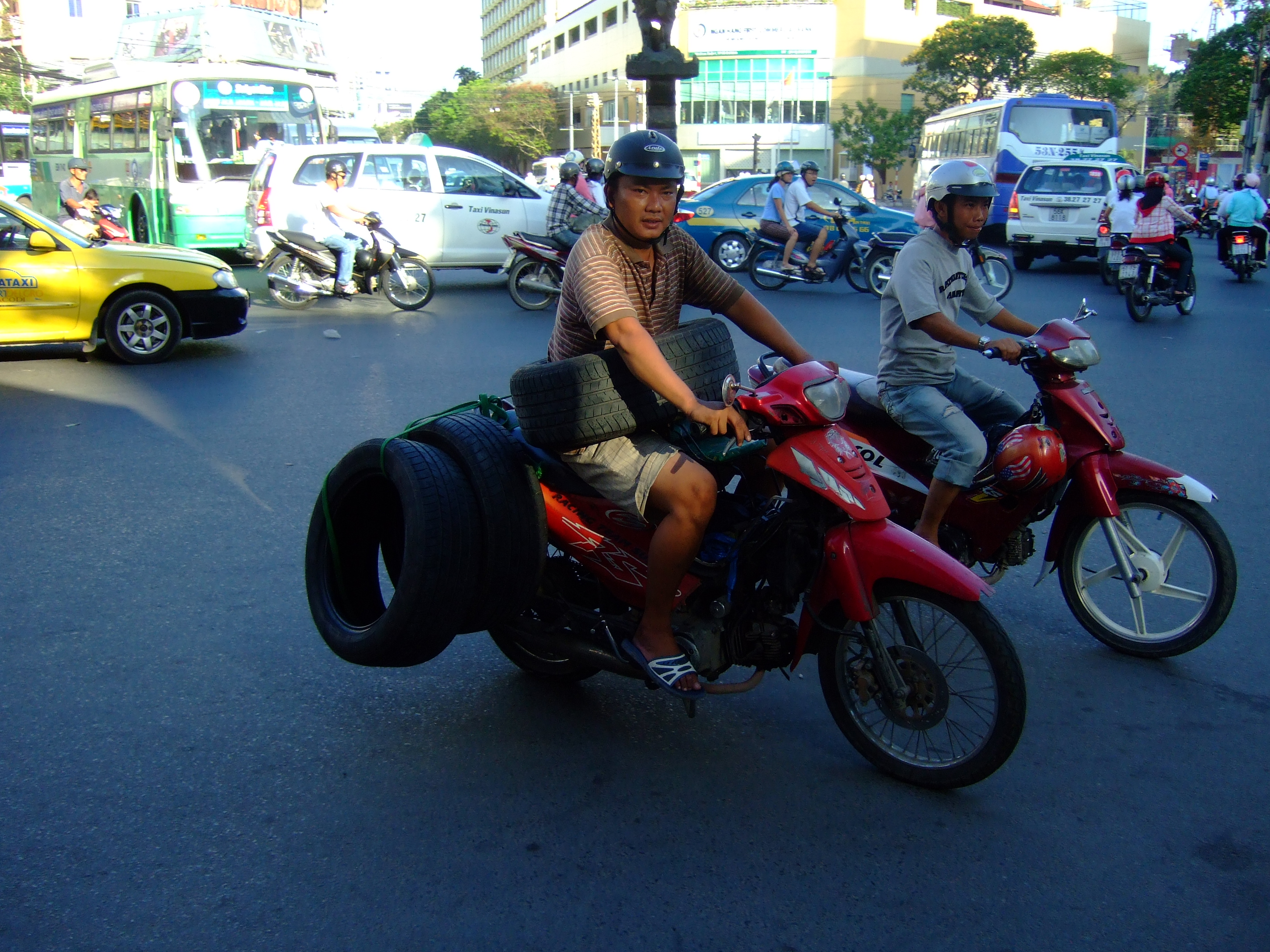Vietnam Ho Chi Minh City motorbike street scenes Feb 2009 083