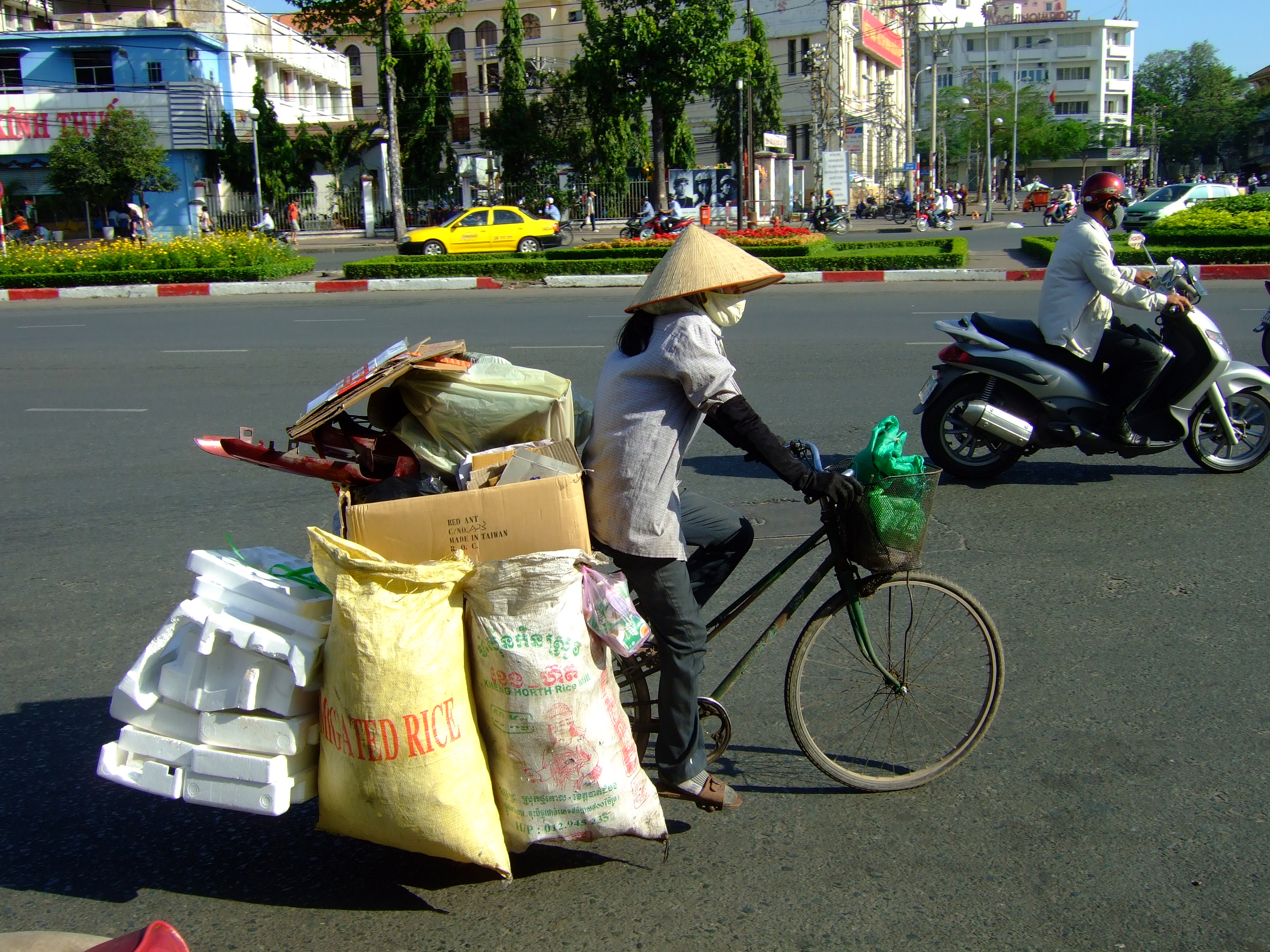 Vietnam Ho Chi Minh City street scenes push bikes Feb 2009 025
