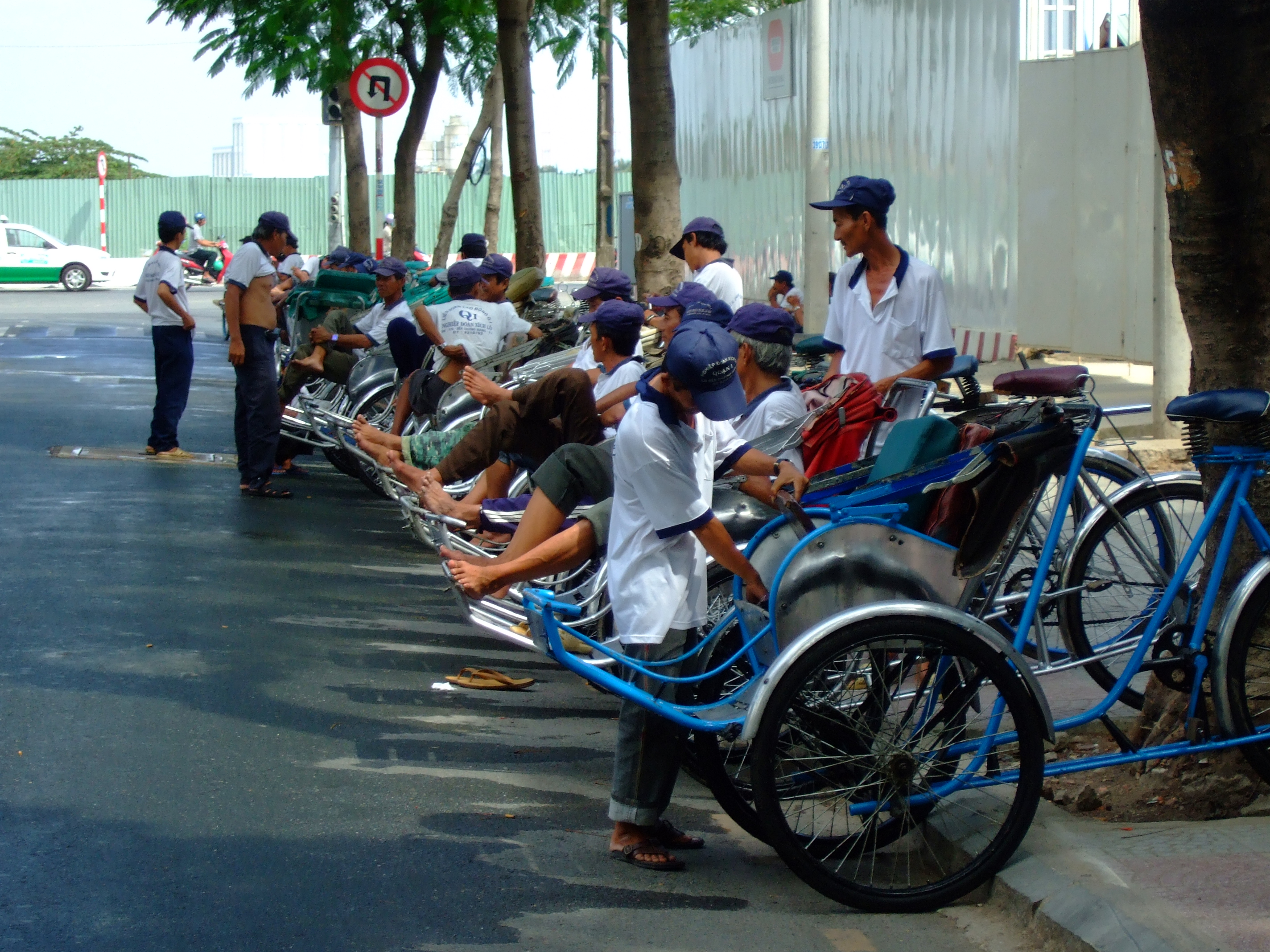 Vietnam Ho Chi Minh City street scenes push bikes Feb 2009 060