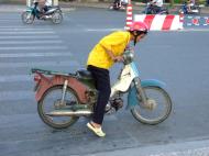 Asisbiz Vietnam Ho Chi Minh City street scenes push bikes Feb 2009 094