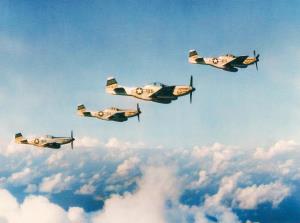 Asisbiz 44 63474 P 51D Mustang 7AF 15FG45FS 86 Foxy escorting Boeing B 29 Superfortresses based in Iwo Jima 1945