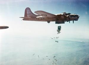 Asisbiz 44 6537 B 17G Fortress 97BG341BS drops Frag Bombs on the German Positions along the 8th Front in Italy 01