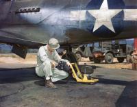 Asisbiz WWII USAAF color photo of Bell P 39 Airacobra recon aircraft used as trainers in USA 01