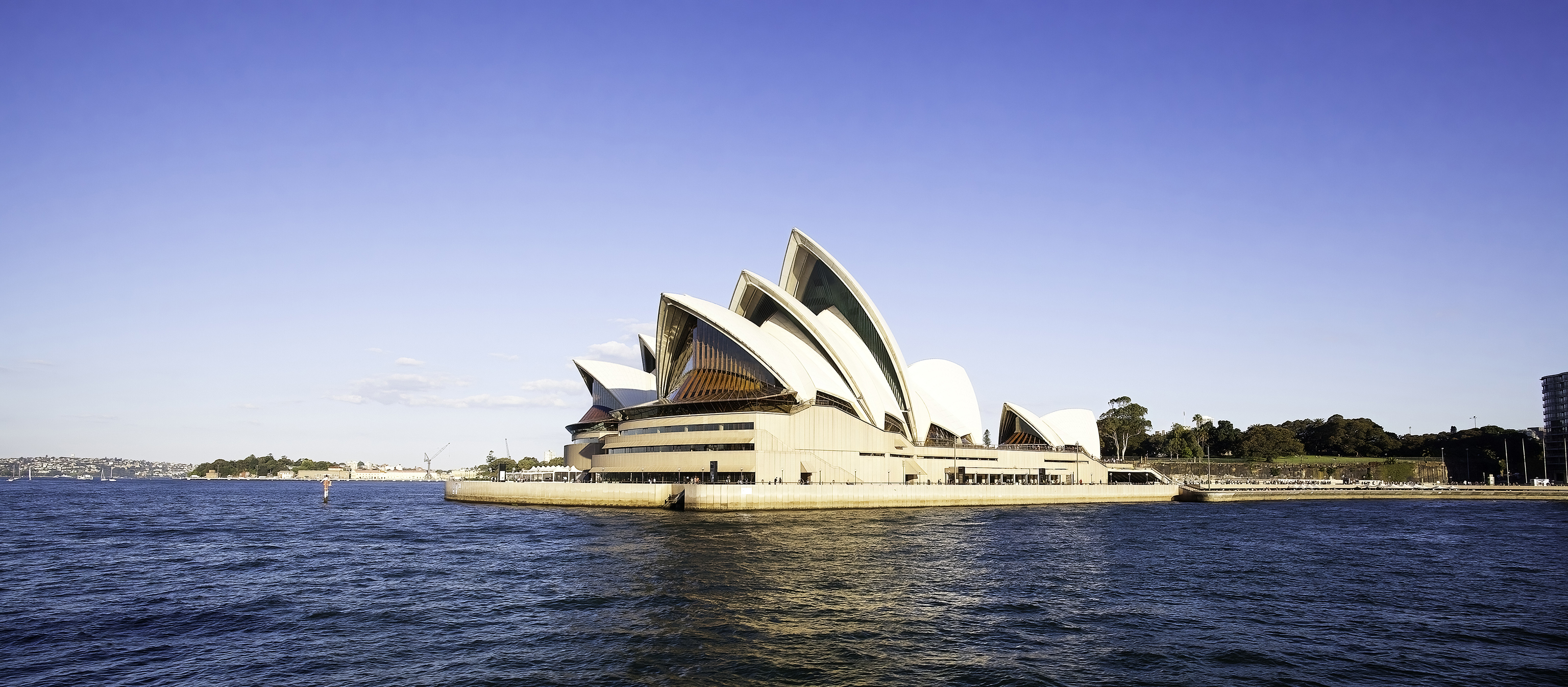 Iconic cities Sydney Opera House Sydney Harbour