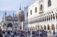 Asisbiz Iconic cities Venice architecture Palazzo Ducale and Basilica San Marco Venezia Veneto Italy 03
