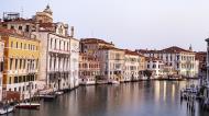 Asisbiz Iconic cities Venice panorama Accadema Bridge facing NW early morning Grand Canal Venezia Veneto 03x