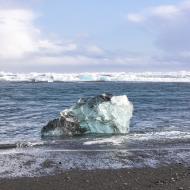 Asisbiz Landscapes Iceland Hornafjordur Breidamerkursandur glacial plain Diamond Beach were the glacier meets the sea 2020 02