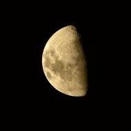 Asisbiz The Anunnaki space station southern hemisphere Waxing Gibbous moon in Taurus 57.3 taken QLD 15th Jan 2019