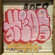 Asisbiz Graffiti street art photographed in Spain Barcelona artist unk using Iphone 6 Jul 2015 002