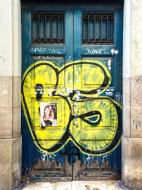 Asisbiz Graffiti street art photographed in Spain Barcelona artist unk using Iphone 6 Jul 2015 140