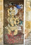 Asisbiz Graffiti street art photographed in Spain Barcelona artist unk using Iphone 6 Jul 2015 177
