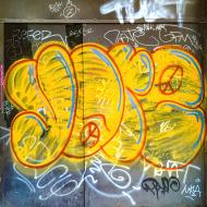 Asisbiz Graffiti street art photographed in Spain Barcelona artist unk using Iphone 6 Jul 2015 352