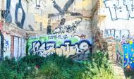 Asisbiz Graffiti street art photographed in Spain Barcelona artist unk using Iphone 6 Jul 2015 517