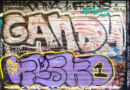 Asisbiz Graffiti street art photographed in Spain Barcelona artist unk using Iphone 6 Jul 2015 531
