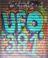 Asisbiz Graffiti street art photographed in Spain Barcelona artist unk using Iphone 6 Jul 2015 584