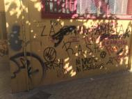 Asisbiz Graffiti street art photographed in Spain Zaragoza artist unk using Iphone July 2015 041