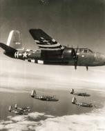 Asisbiz 43 9640 A 20J Havoc 9AF 416BG668BS 5HZ on mission with 5HH 5HK 5HO 5HI and 5HQ over Le Havre France FRE11091