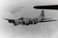 Asisbiz 42 107006 B-17G Fortress 15AF 2BG49BS T Old Bird in flight FRE13991