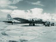 Asisbiz 42 5782 B-17F Fortress 15AF 2BG High Tension foreground at Bengasi Libya 1st Nov 1943 NA219