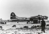 Asisbiz 44 6542 B-17G Fortress 15AF 2BG429BS at Amendola Italy FRE13974