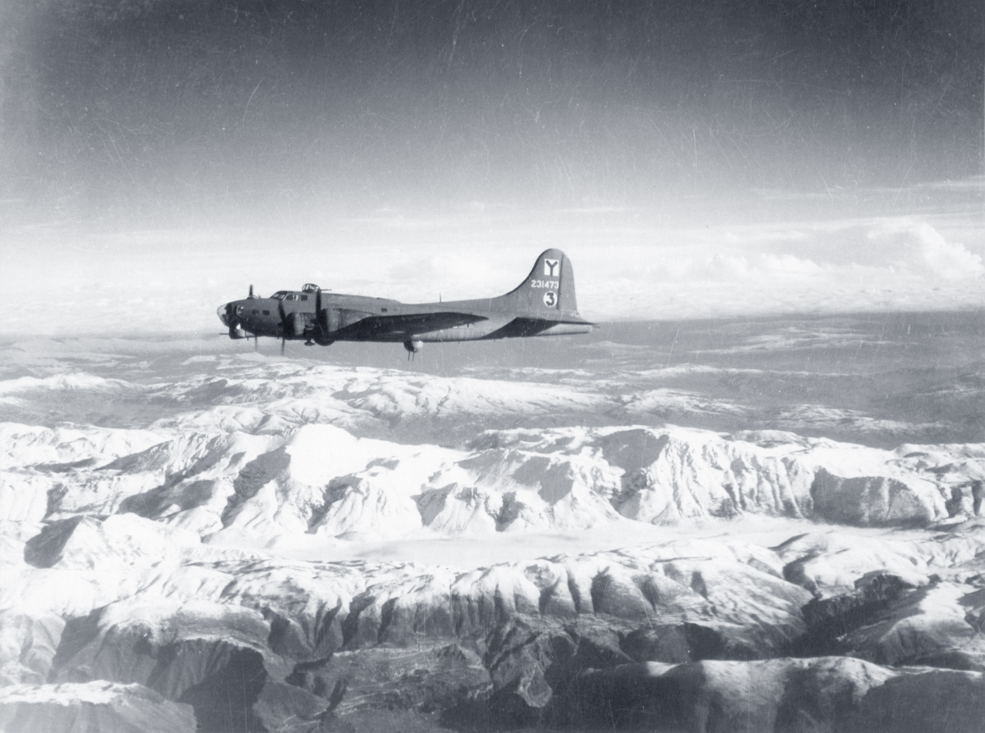 42-31473 B-17G Fortress 15AF 301BG353BS My Baby in flight NAID 342 FH 000493